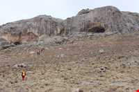 غار قلعه کرد