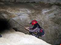 غار قلعه کرد