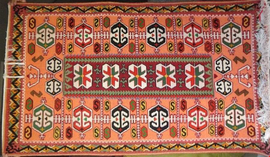 گلیم برجسته ایلام