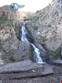 روستا و آبشار ناندل