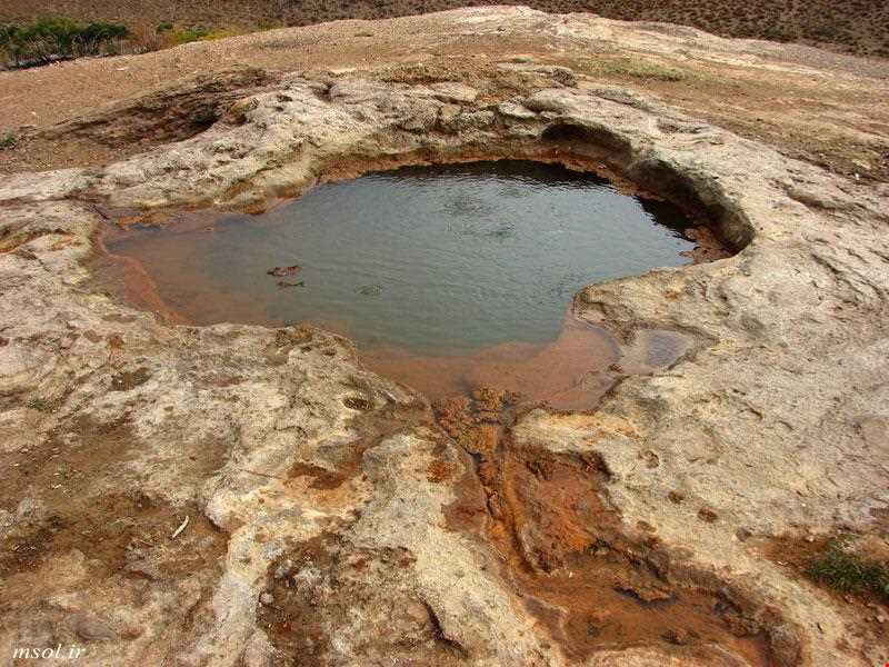 Sorkh Firzahand Mineral Water