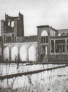 برج شیشه و ارگ حکومتی اراک