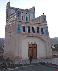 برج شیشه و ارگ حکومتی اراک