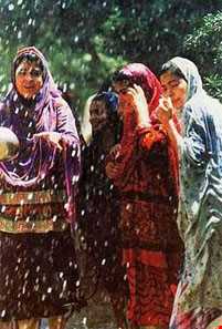 جشن آب پاشونک