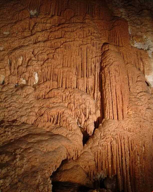 غار نخجیر استان مرکزی