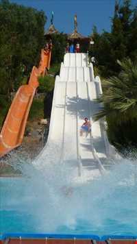 پارک آبی آدلاند