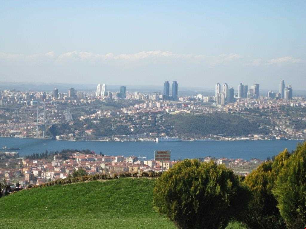 تپه‌های چاملیجا ( بام استانبول )