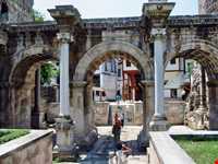 دروازه هاردین