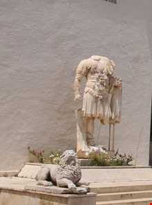 موزه باستان شناسی آنتالیا