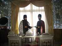 Mofakham Mirror House