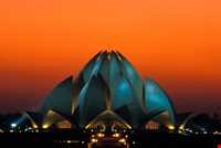 معبد نیلوفر آبی