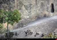غار سنگی حسین کوه کن