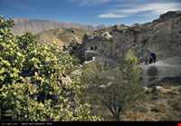 غار سنگی حسین کوه کن