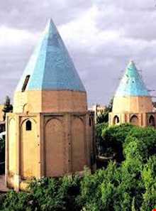 باغ گنبد سبز ( مقابر باغ گنبد سبز - گنبدهای دروازه کاشان )