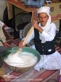 مراسم کف‌زنی در شب چله