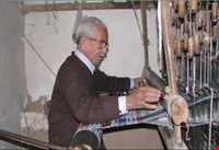 weaving pilgrim clothes