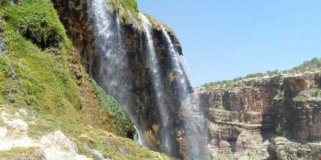 Kamar Dogh Waterfall