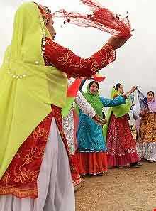 Jackets four people Chaharmahal and Bakhtiari