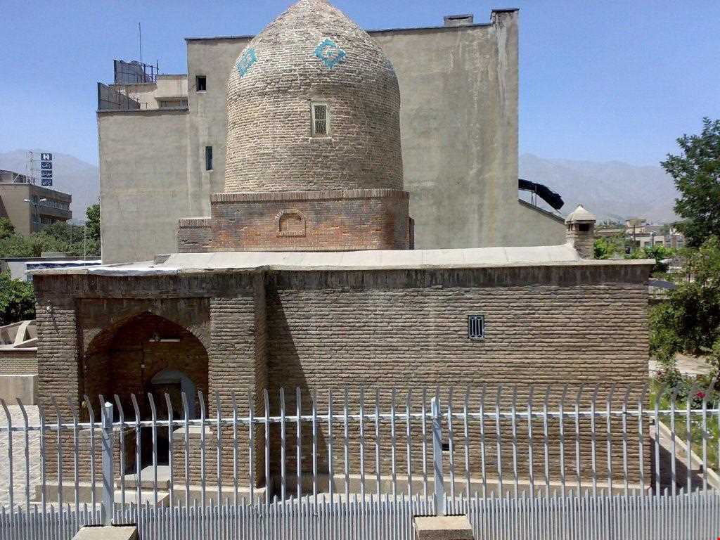 آرامگاه استر و مردخای