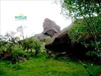 پیکره سنگی بابا داوود عنبران