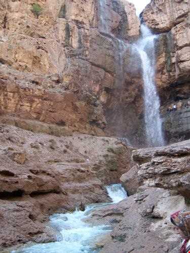 آبشار دره گاهان