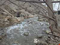 چشمه و آبشار غربالبیز