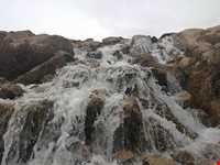 چشمه و آبشار غربالبیز