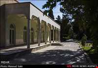 Ayeneh Va Roshanaei Museum ( Mirror and Lightening Museum )