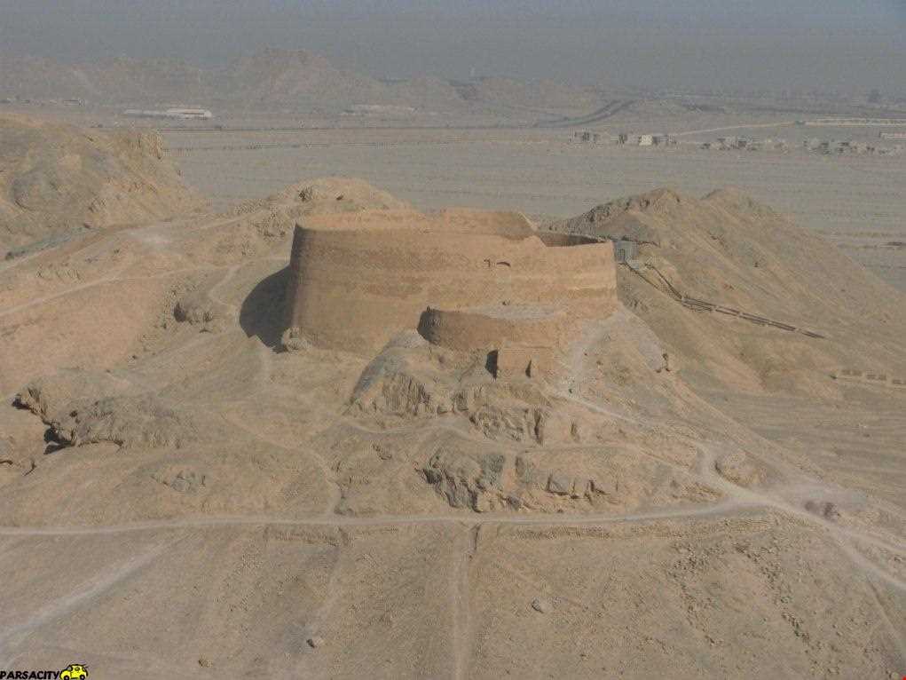 برج خاموشان ( برج سکوت - دخمه زرتشتیان - دخمه سکوت )