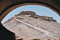 برج خاموشان ( برج سکوت - دخمه زرتشتیان - دخمه سکوت )