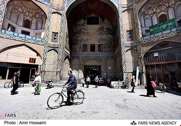 سر در بازار قیصریه