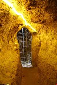 Niasar ( Rais ) cave