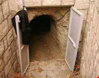 Niasar ( Rais ) cave