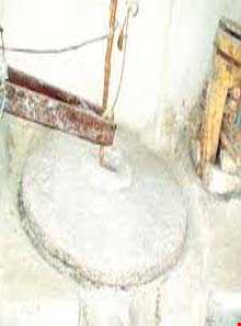 حمام تاریخی و آسیاب آبی نیاسر