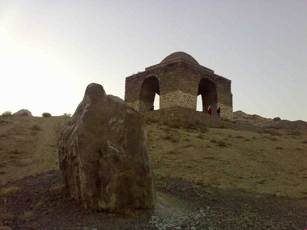 Niasar fire temple ( Chahar Taghi )