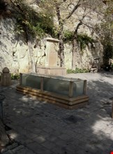 Khajavi Kermani tomb
