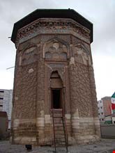 Halakookhan Mother's Tomb(Livid dome)