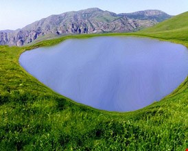 Qalghanlo Lake