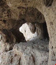 Kalmakareh Cave