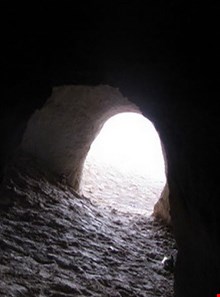 Kahnough caves